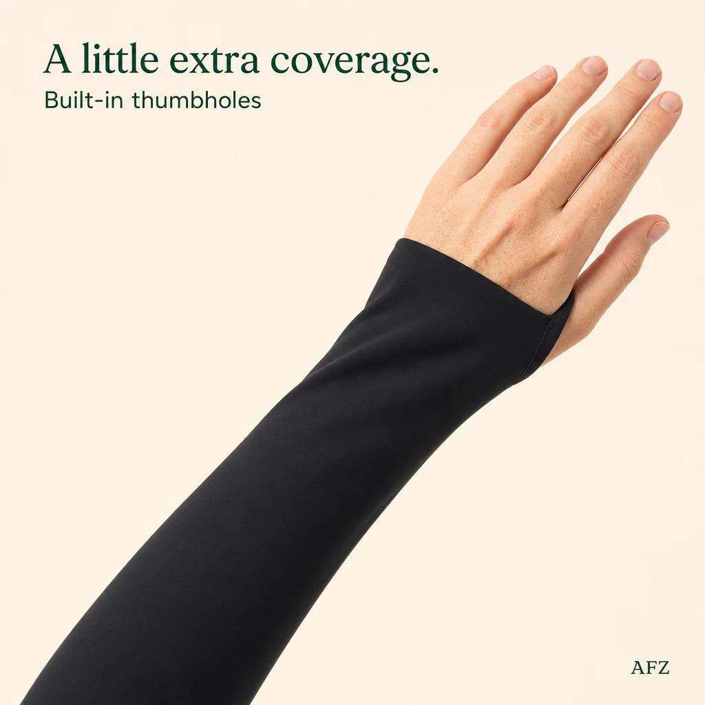 AFZ FeatherLight 800 — integrated thumbhole sleeve detail