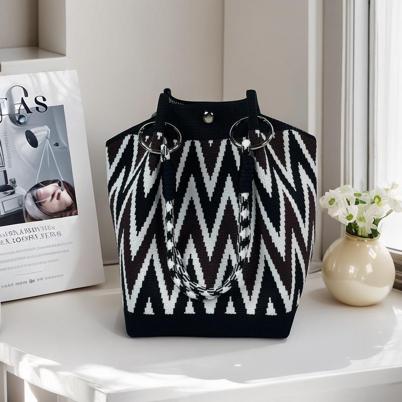 Boho Woven Polyester Bucket Bag, Handmade Knitted Crochet Shoulder Bag for Travel and Beach
