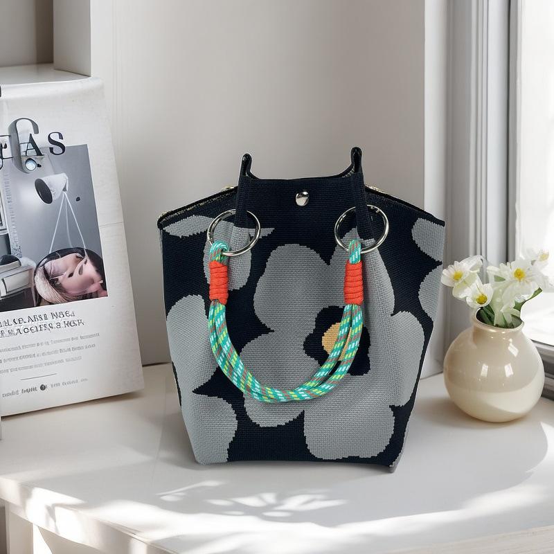 Boho Woven Polyester Bucket Bag, Handmade Knitted Crochet Shoulder Bag for Travel and Beach