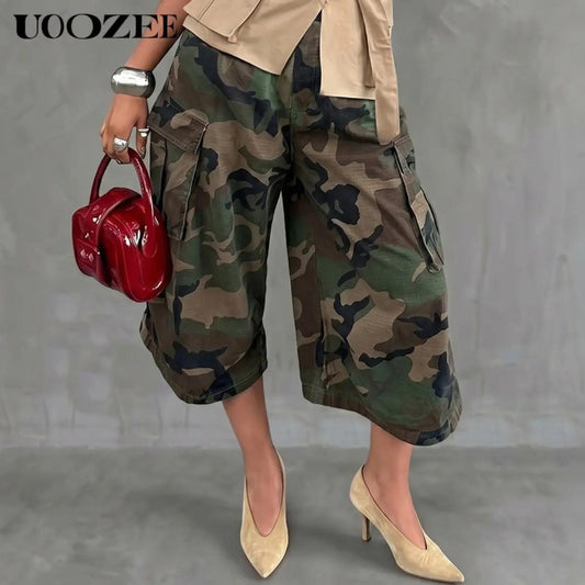 Women's Camouflage 100% Cotton Wide Leg Cargo Bottoms, Elastic Waist Cropped Culottes