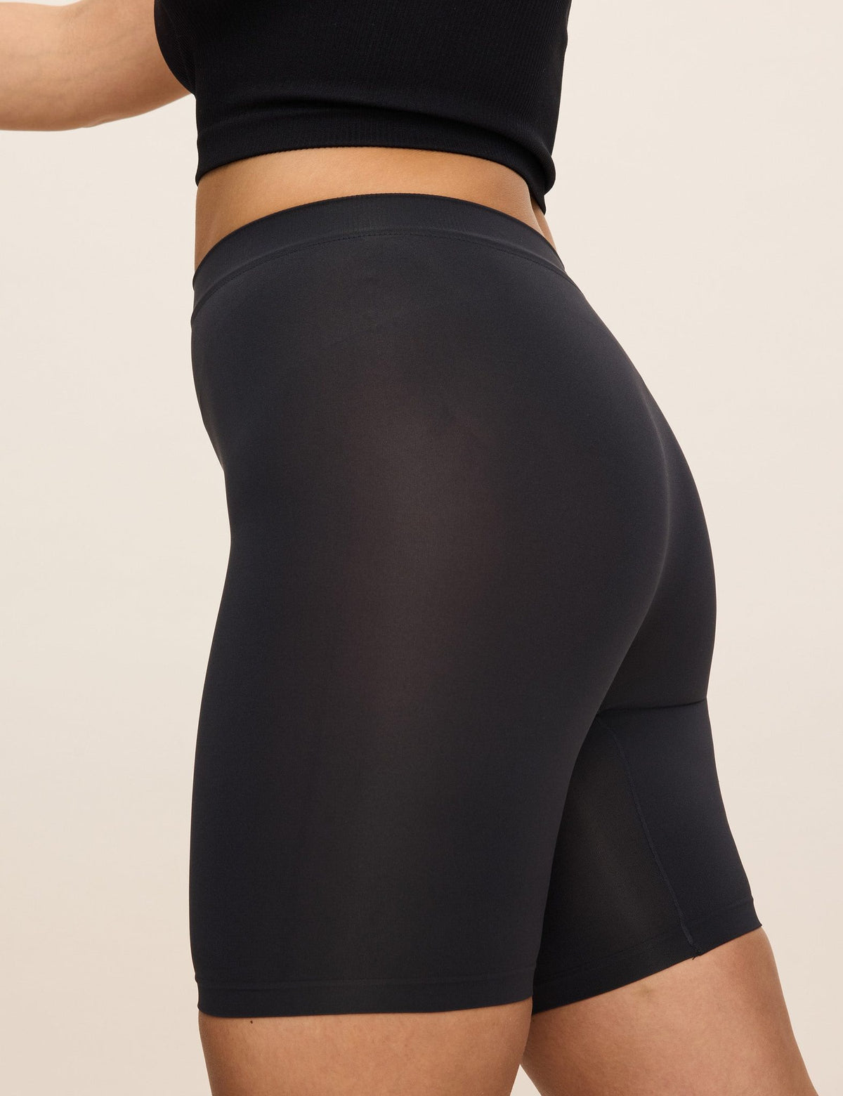 Rear three-quarter view of The Cooling 7-inch anti-chafe shorts in black