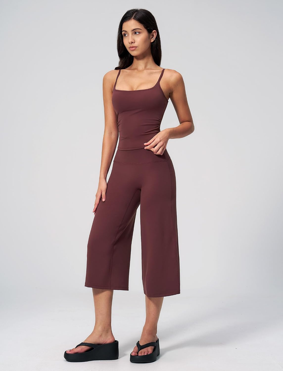 Women's 2-Piece Workout Set - Halter Sports Bra and Wide Leg Capri Pants for Yoga and Pilates