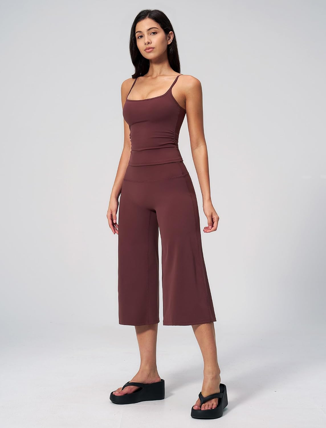 Women's 2-Piece Workout Set - Halter Sports Bra and Wide Leg Capri Pants for Yoga and Pilates